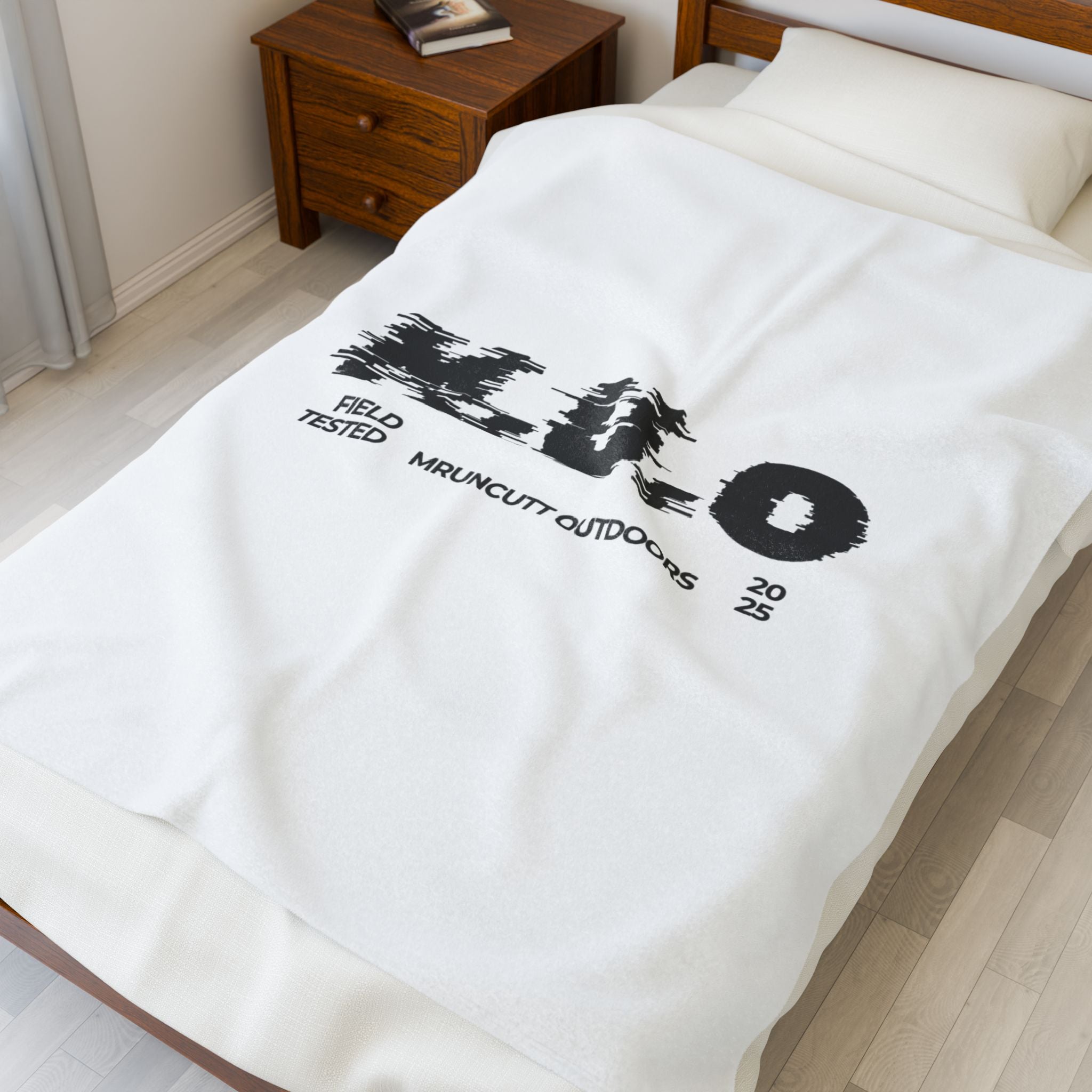 M.U.O. Velveteen Plush Blanket - Field Tested Outdoor Comfort
